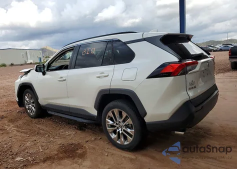 2021 Toyota Rav4 Xle Premium z USA, uszkodzony, nr VIN 2T3A1RFV7MW227275